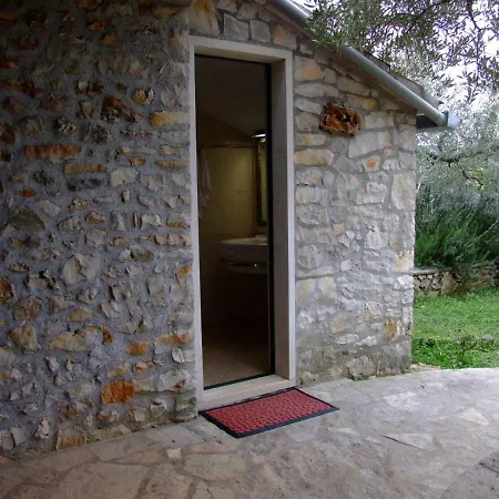 Katia בית נופש פוצ'ישצ'ה